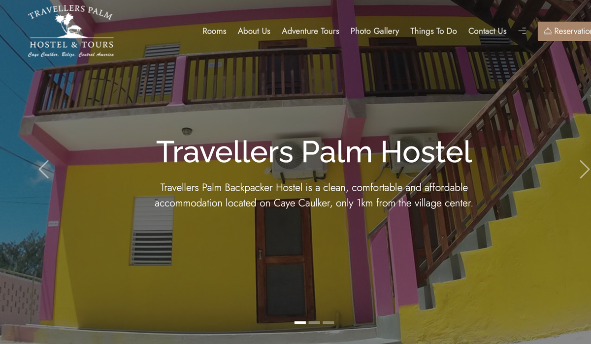Travellers Palm Hostel